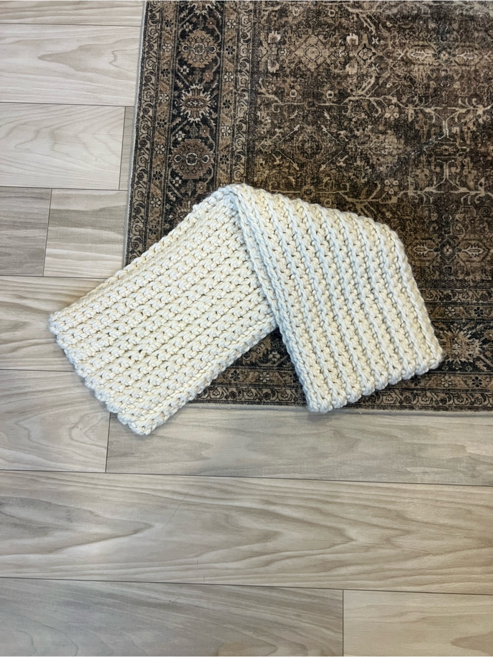 Cozy Cream Chunky Knit Scarf - Winter Accessories